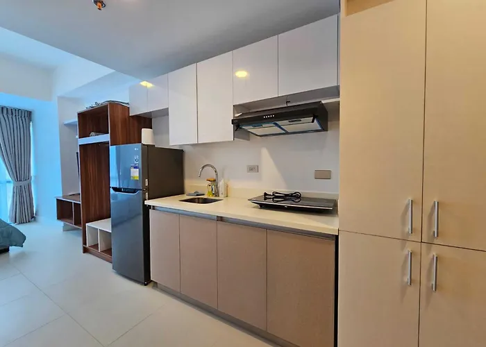 38 Park Ave 2707 *
